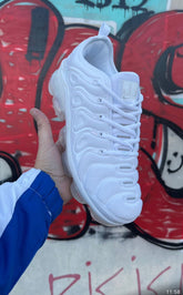NIKE VAPOR MAX PLUS BLANCAS